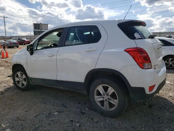 KL7CJNSB7HB178121 2017 CHEVROLET TRAX - Image 2