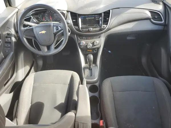 KL7CJNSB7JB717536 2018 CHEVROLET TRAX - Image 8