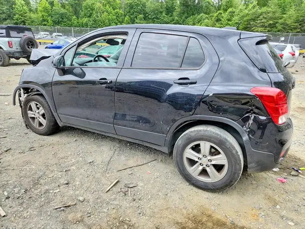 KL7CJNSB7LB053886 2020 CHEVROLET TRAX - Image 2