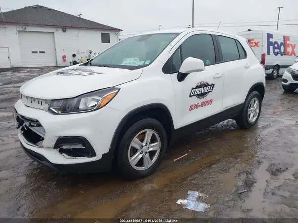 KL7CJNSB7LB056769 2020 CHEVROLET TRAX - Image 2