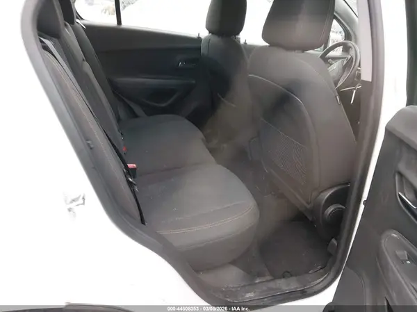 KL7CJNSB7LB063818 2020 CHEVROLET TRAX - Image 8