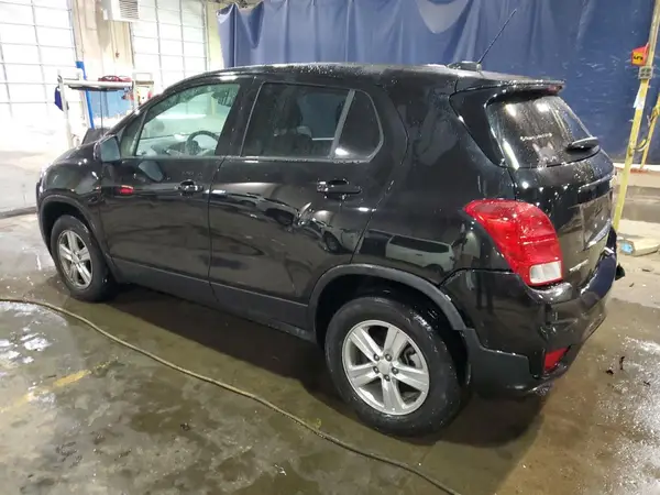 KL7CJNSB7LB065701 2020 CHEVROLET TRAX - Image 2