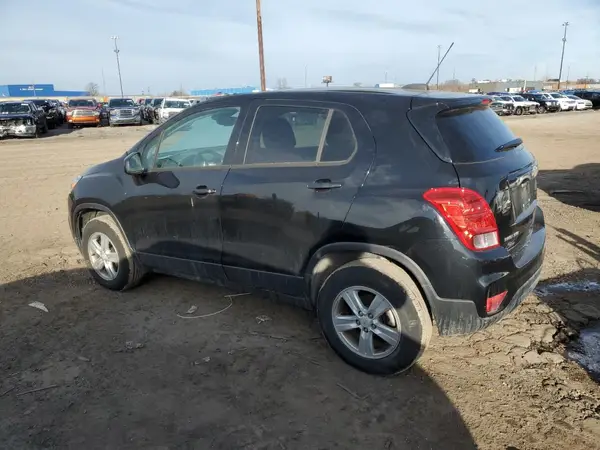 KL7CJNSB7LB326213 2020 CHEVROLET TRAX - Image 2