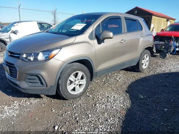 KL7CJNSB7LB338331 2020 CHEVROLET TRAX - Image 2