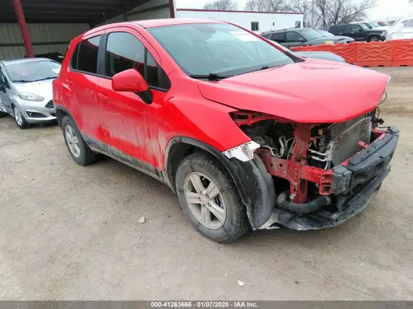 KL7CJNSB7LB353346 2020 CHEVROLET TRAX - Image 1