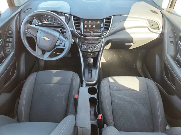 KL7CJNSB7MB332420 2021 CHEVROLET TRAX - Image 8