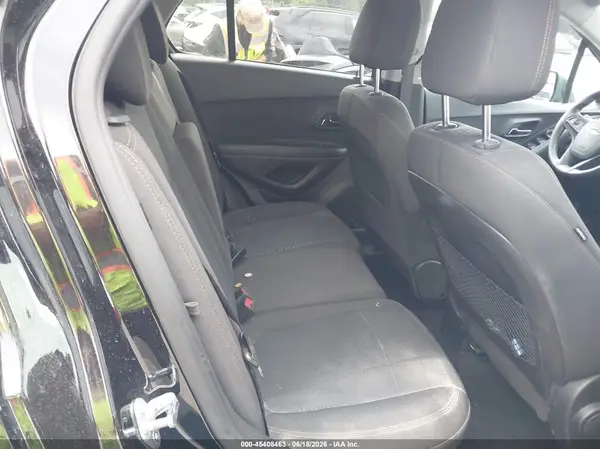 KL7CJNSB7MB355597 2021 CHEVROLET TRAX - Image 8