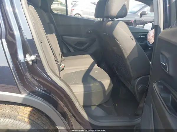 KL7CJNSB7MB356247 2021 CHEVROLET TRAX - Image 8