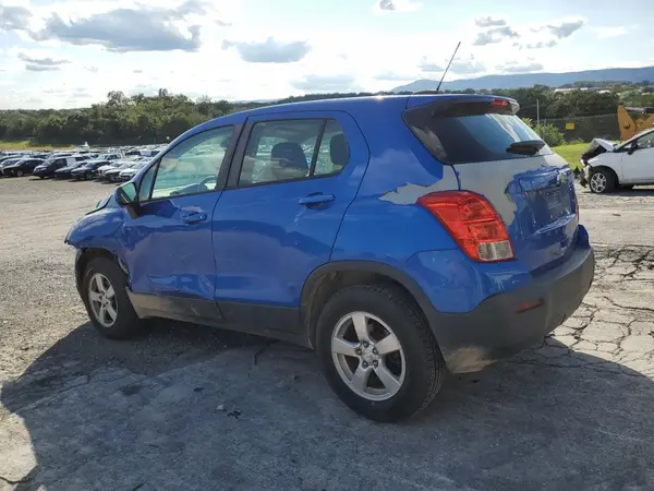 KL7CJNSB8GB543033 2016 CHEVROLET TRAX - Image 2