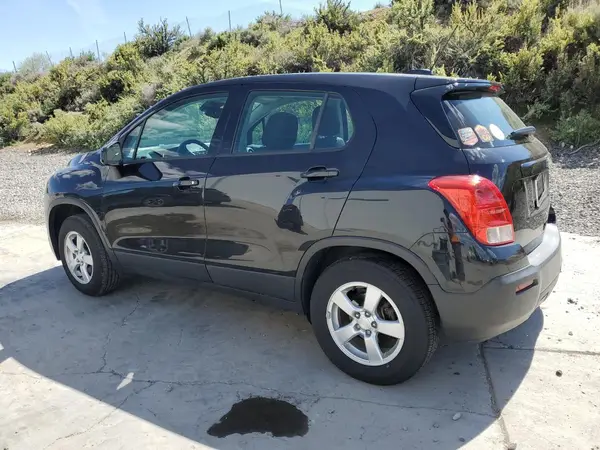 KL7CJNSB8GB732586 2016 CHEVROLET TRAX - Image 2
