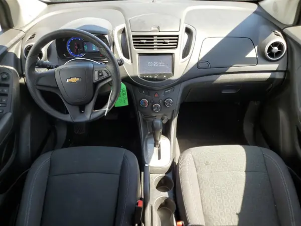 KL7CJNSB8GB732586 2016 CHEVROLET TRAX - Image 8