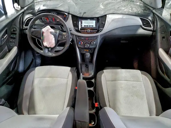 KL7CJNSB8HB085477 2017 CHEVROLET TRAX - Image 8