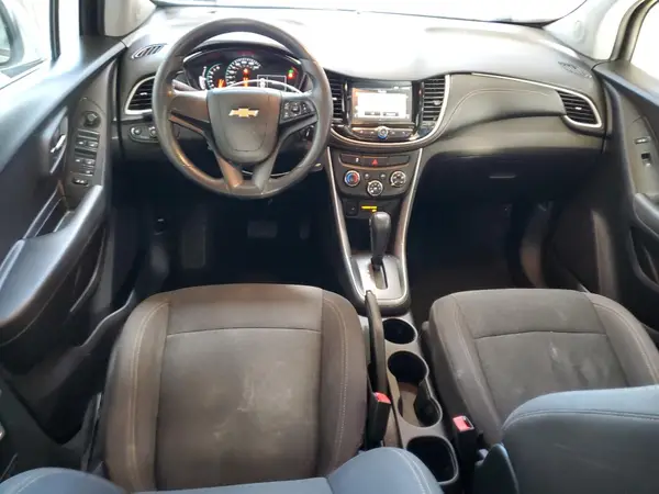 KL7CJNSB8HB101628 2017 CHEVROLET TRAX - Image 8