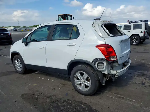 KL7CJNSB8HB176071 2017 CHEVROLET TRAX - Image 2