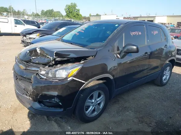 KL7CJNSB8LB016636 2020 CHEVROLET TRAX - Image 2