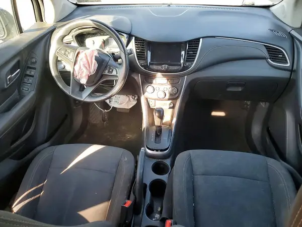 KL7CJNSB8LB051869 2020 CHEVROLET TRAX - Image 8