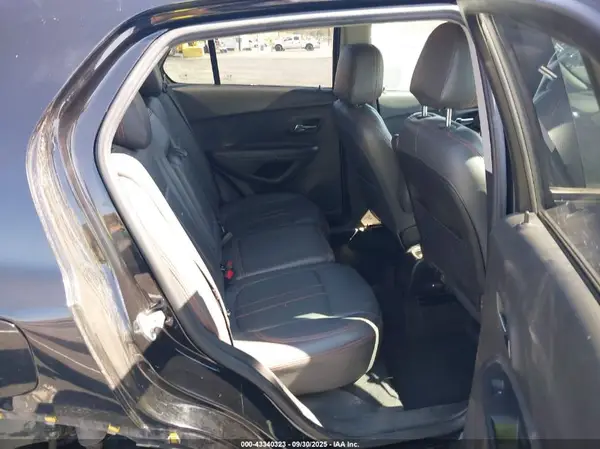 KL7CJNSB8LB091711 2020 CHEVROLET TRAX - Image 8