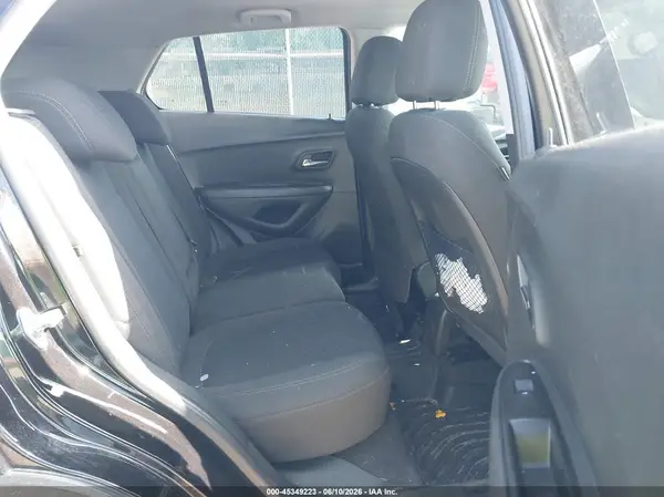 KL7CJNSB8LB319612 2020 CHEVROLET TRAX - Image 8