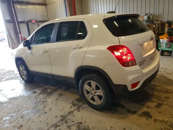 KL7CJNSB8LB323949 2020 CHEVROLET TRAX - Image 2