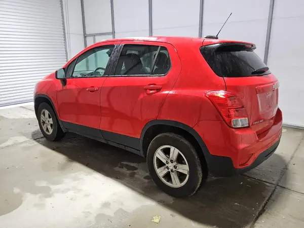 KL7CJNSB8LB331047 2020 CHEVROLET TRAX - Image 2