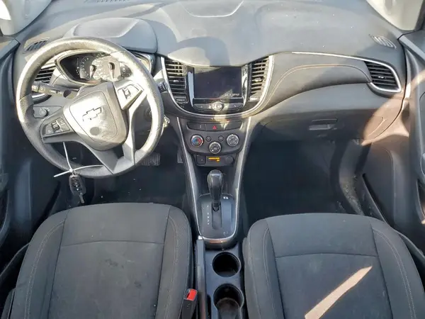 KL7CJNSB8MB304271 2021 CHEVROLET TRAX - Image 8