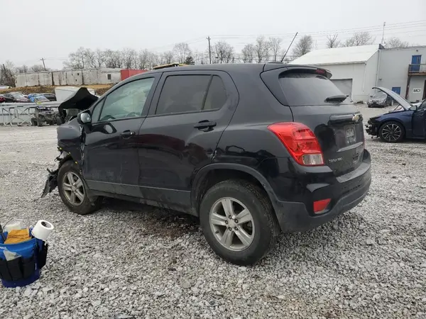KL7CJNSB8MB353308 2021 CHEVROLET TRAX - Image 2
