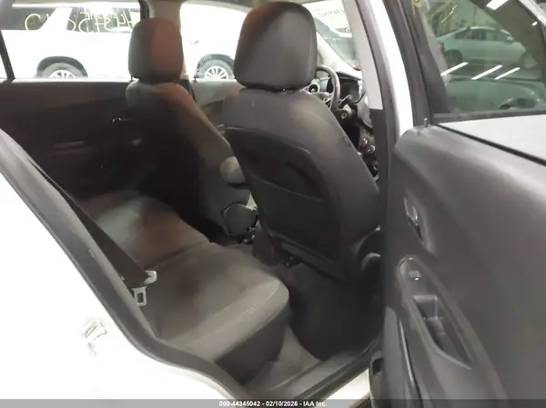 KL7CJNSB9GB554655 2016 CHEVROLET TRAX - Image 8