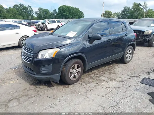 KL7CJNSB9GB573562 2016 CHEVROLET TRAX - Image 2