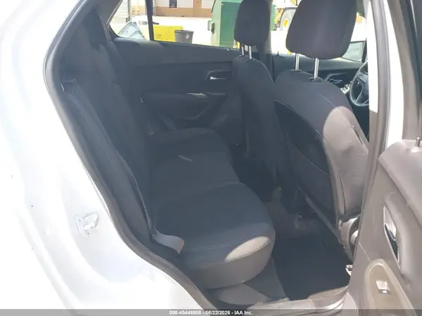 KL7CJNSB9GB639978 2016 CHEVROLET TRAX - Image 8