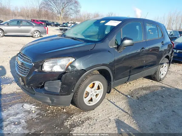 KL7CJNSB9GB652830 2016 CHEVROLET TRAX - Image 2
