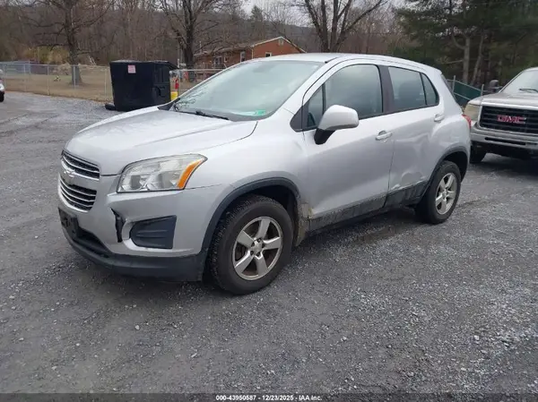 KL7CJNSB9GB742804 2016 CHEVROLET TRAX - Image 2