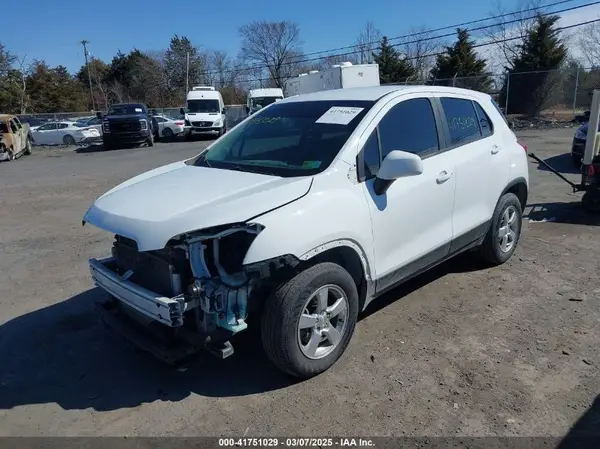 KL7CJNSB9GB759778 2016 CHEVROLET TRAX - Image 2