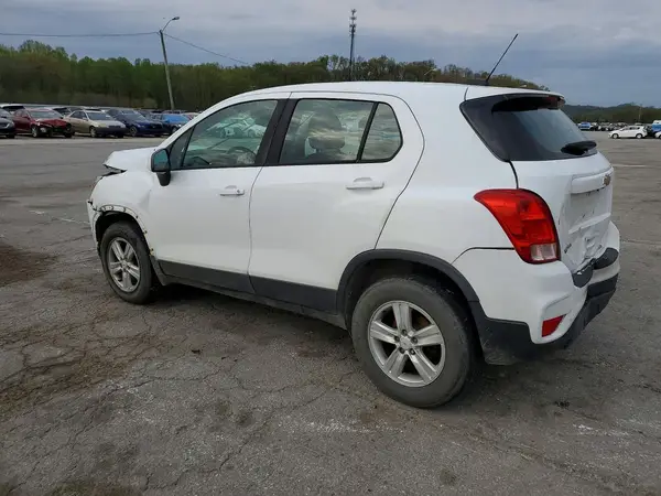 KL7CJNSB9HB072933 2017 CHEVROLET TRAX - Image 2