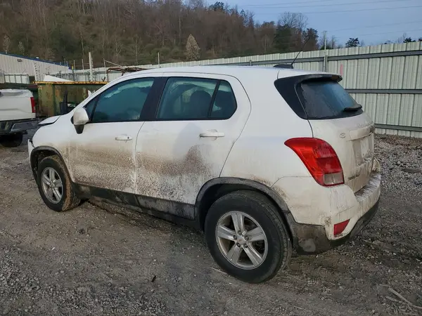 KL7CJNSB9HB162809 2017 CHEVROLET TRAX - Image 2