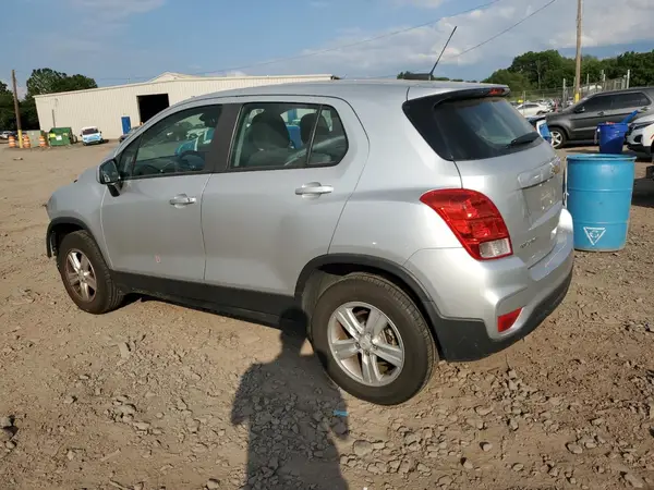 KL7CJNSB9HB172207 2017 CHEVROLET TRAX - Image 2
