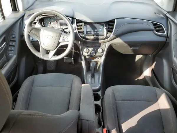 KL7CJNSB9HB172207 2017 CHEVROLET TRAX - Image 8