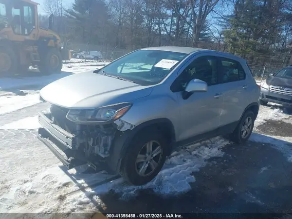 KL7CJNSB9HB175236 2017 CHEVROLET TRAX - Image 2