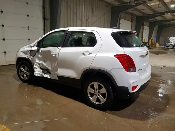 KL7CJNSB9HB180985 2017 CHEVROLET TRAX - Image 2