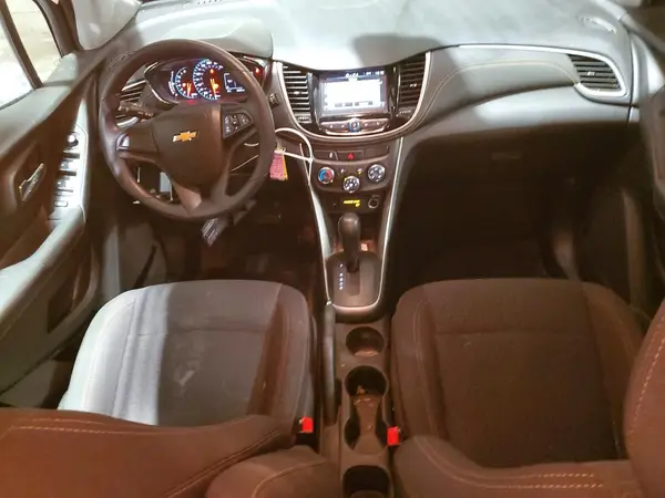 KL7CJNSB9HB180985 2017 CHEVROLET TRAX - Image 8
