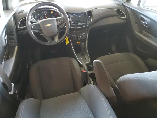 KL7CJNSB9JB547888 2018 CHEVROLET TRAX - Image 8