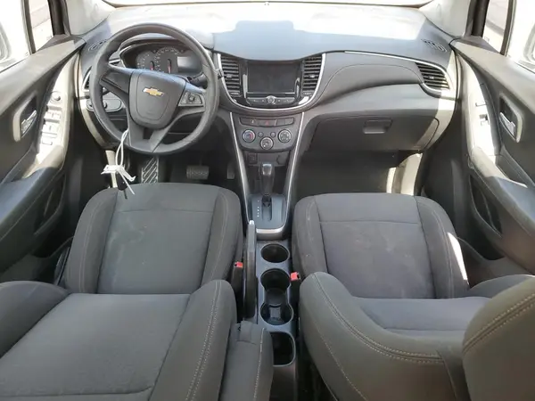 KL7CJNSB9JB570510 2018 CHEVROLET TRAX - Image 8