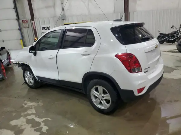 KL7CJNSB9LB018489 2020 CHEVROLET TRAX - Image 2