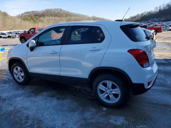 KL7CJNSB9LB031534 2020 CHEVROLET TRAX - Image 2