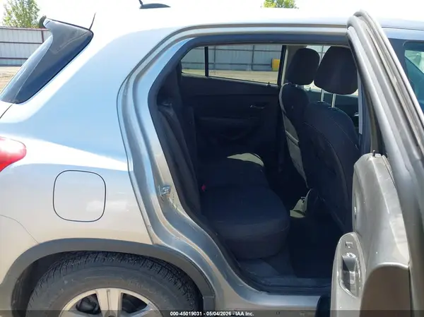 KL7CJNSB9LB039097 2020 CHEVROLET TRAX - Image 8