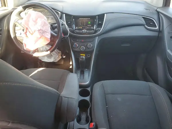 KL7CJNSB9LB076117 2020 CHEVROLET TRAX - Image 8