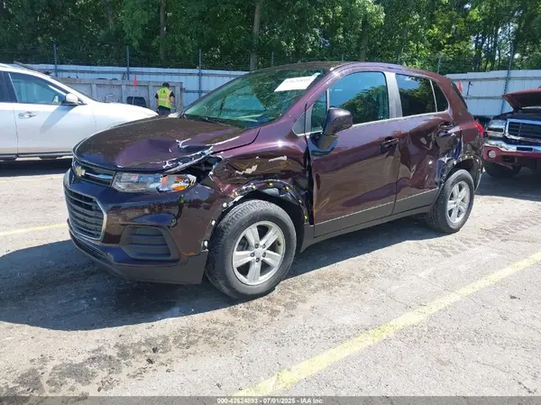 KL7CJNSB9LB346933 2020 CHEVROLET TRAX - Image 2