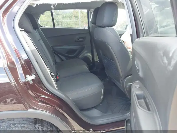 KL7CJNSB9LB350643 2020 CHEVROLET TRAX - Image 8