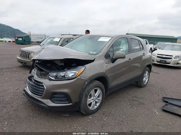 KL7CJNSB9LB354255 2020 CHEVROLET TRAX - Image 2