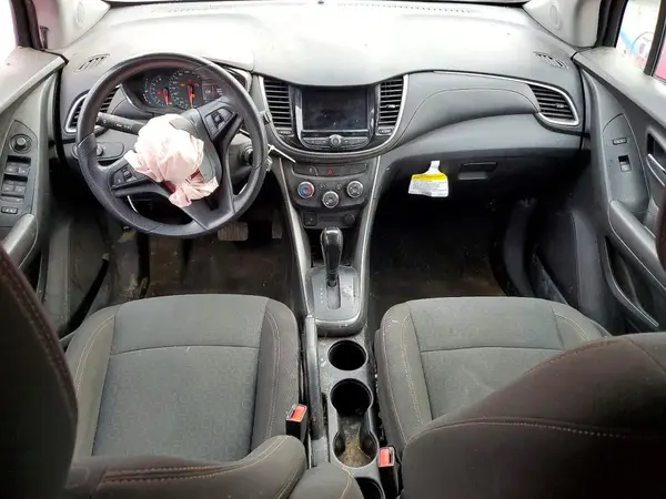 KL7CJNSB9MB303002 2021 CHEVROLET TRAX - Image 8
