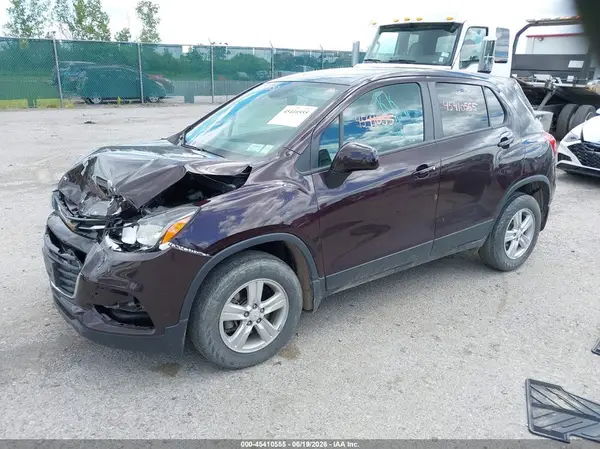 KL7CJNSB9MB311391 2021 CHEVROLET TRAX - Image 2